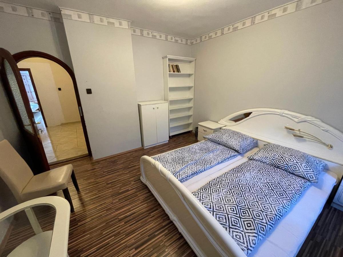 Hotel Szimpla Vendeghaz Miskolc Exterior foto